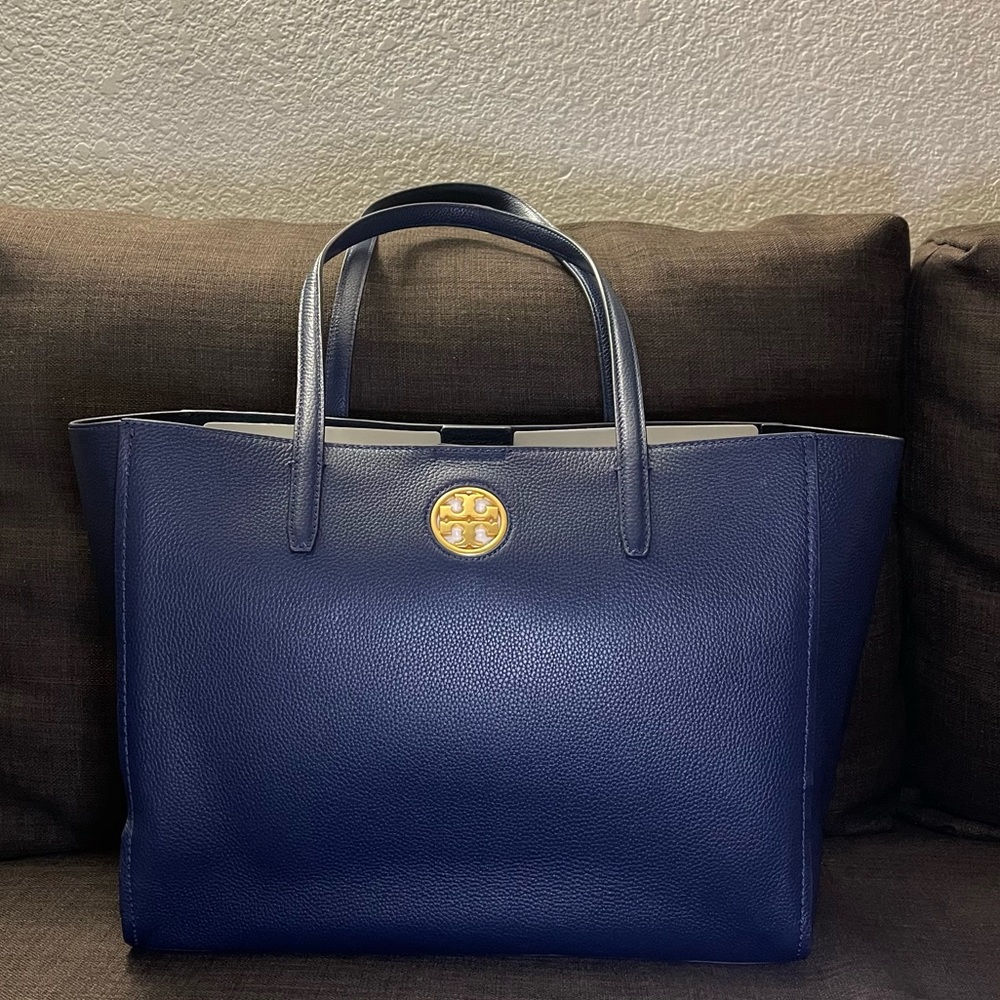 Tory Burch Carson Tote - NWOT